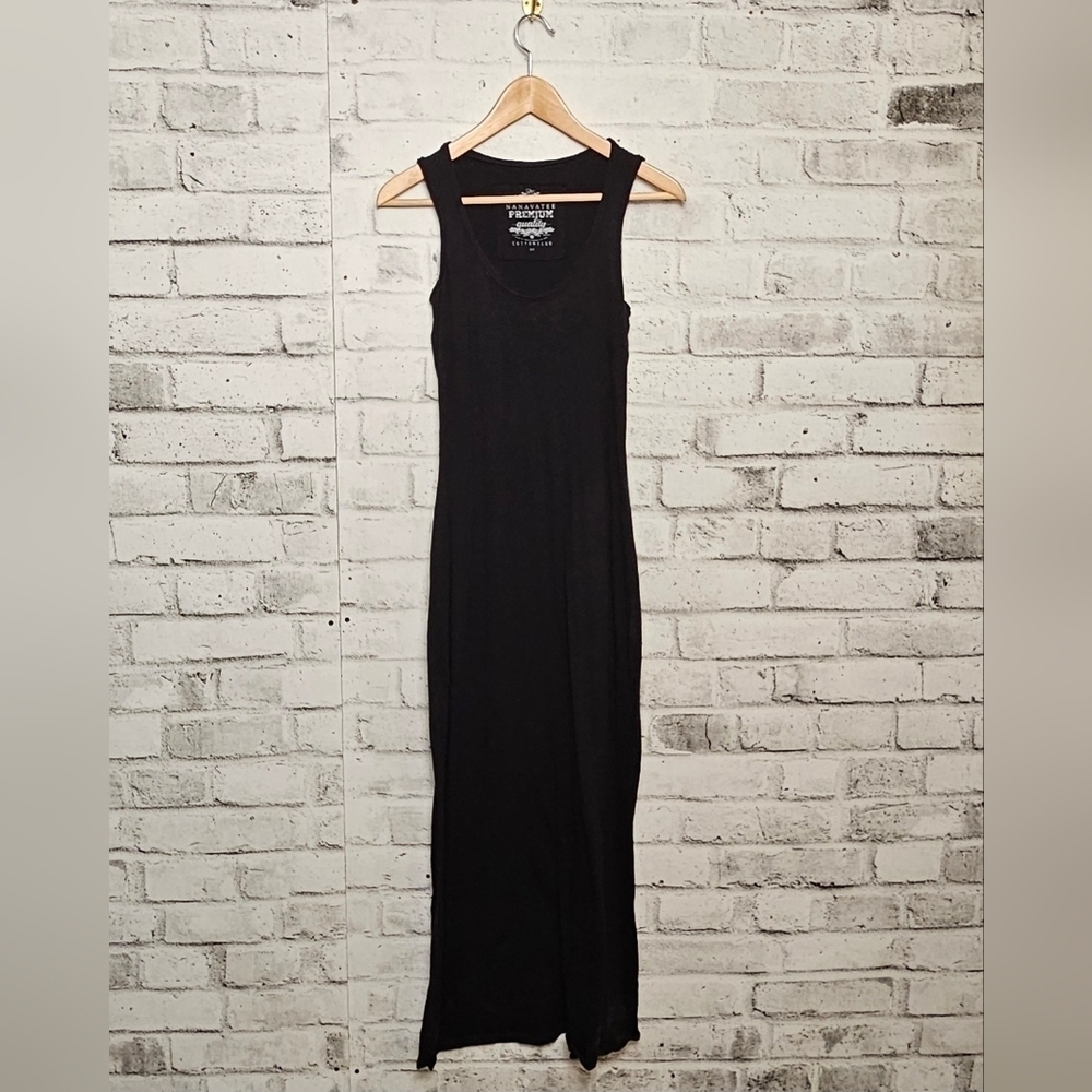 Nanavatee Black Sleeveless Maxi Dress Minimal Casual Summer